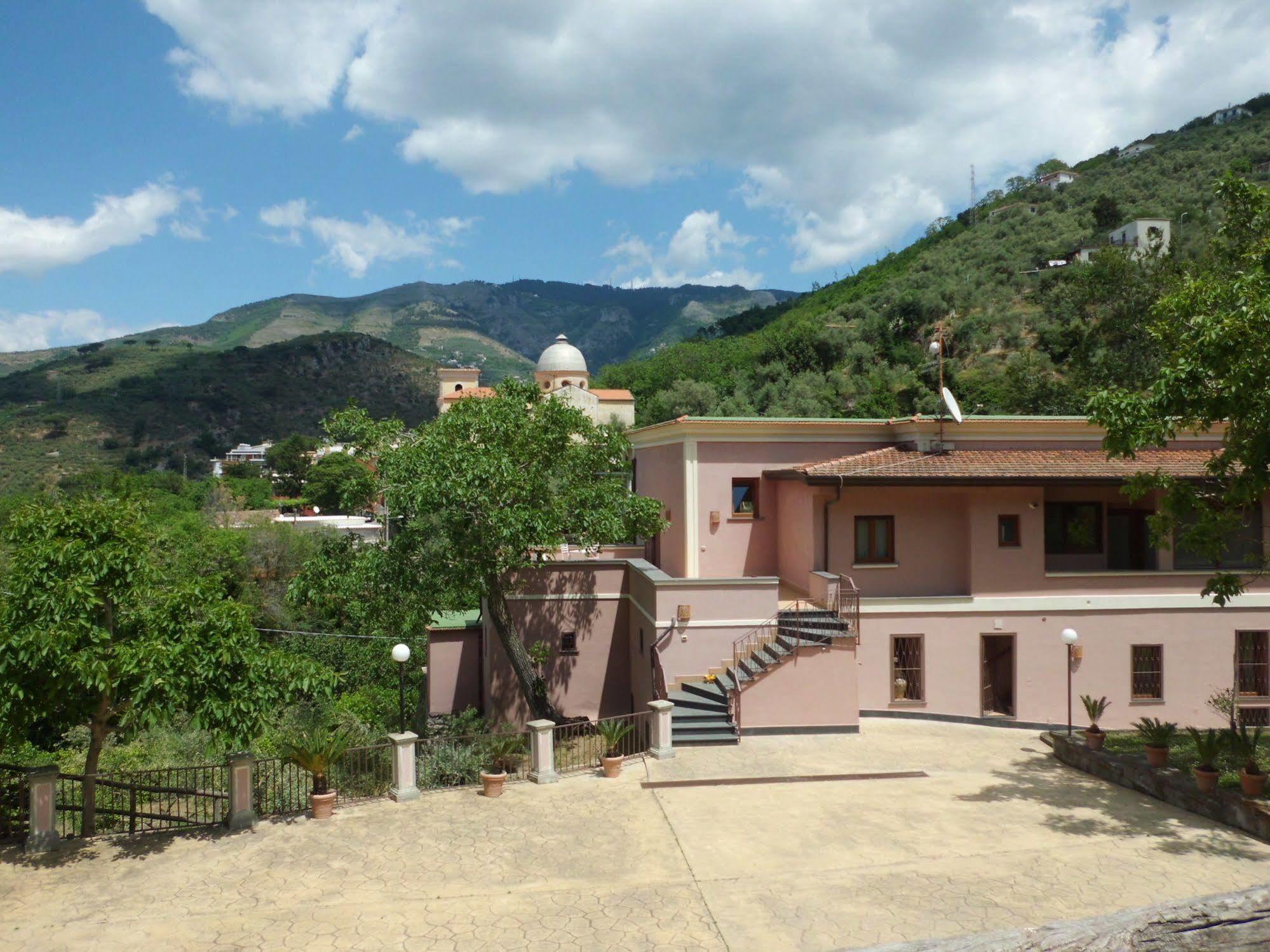 Apartamento Casale Le Noci Vico Equense Exterior foto